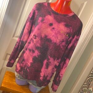 PINK VICTORIA’s SECRET Splotched Magenta Fun Sweater